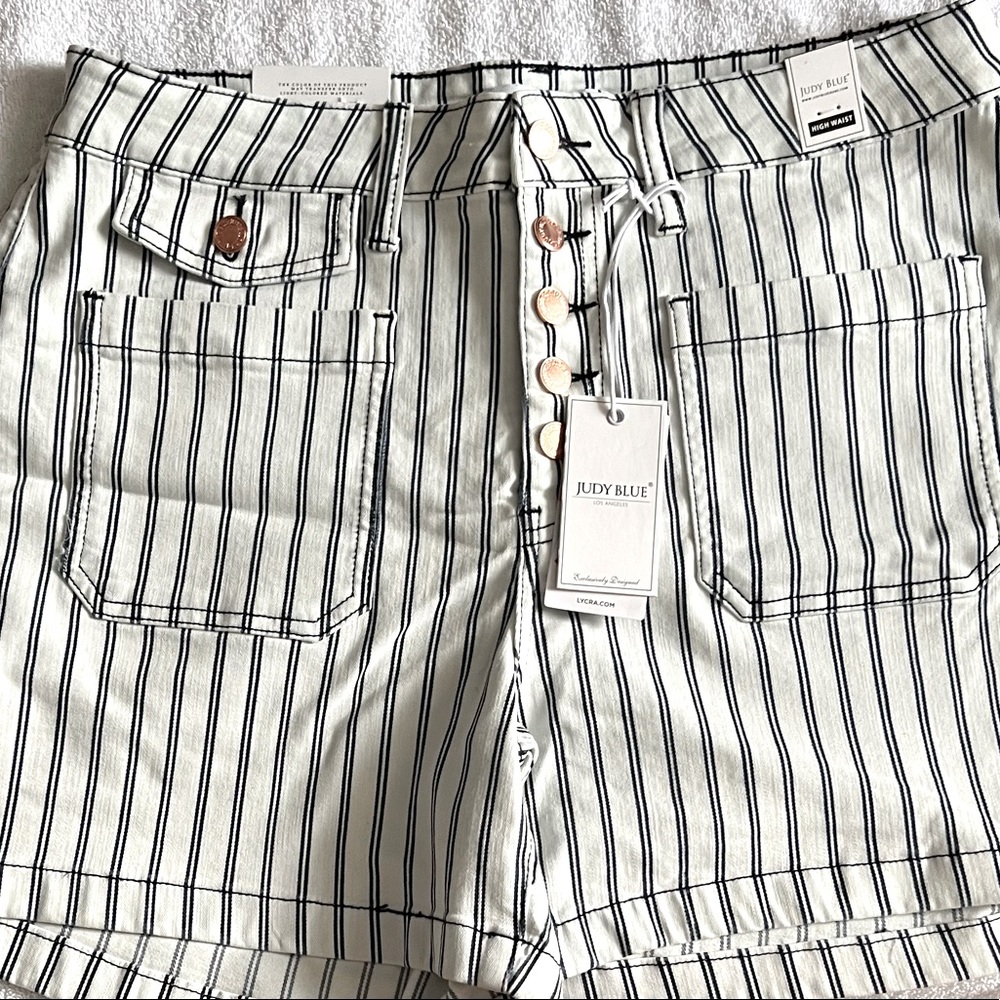 Judy Blue navy stripe shorts with rose gold buttons. New with tags.